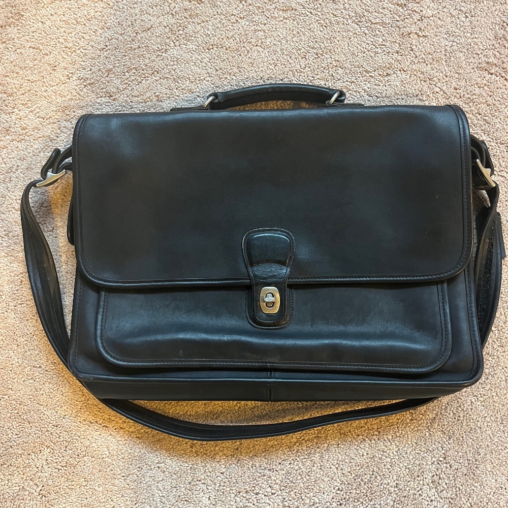 VINTAGE COACH Metropolitan Briefcase Size: 15" (L) x 10" (H) x 3"